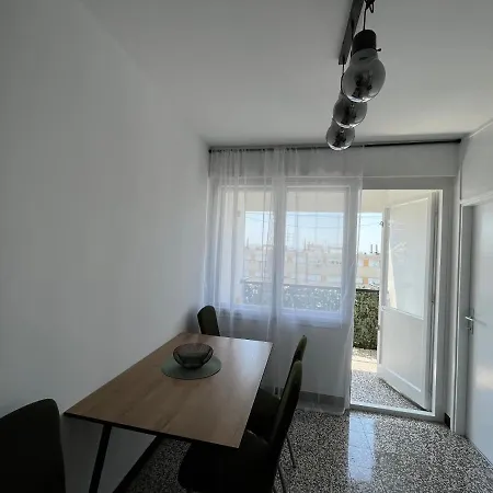 Apartment Tomaky *
